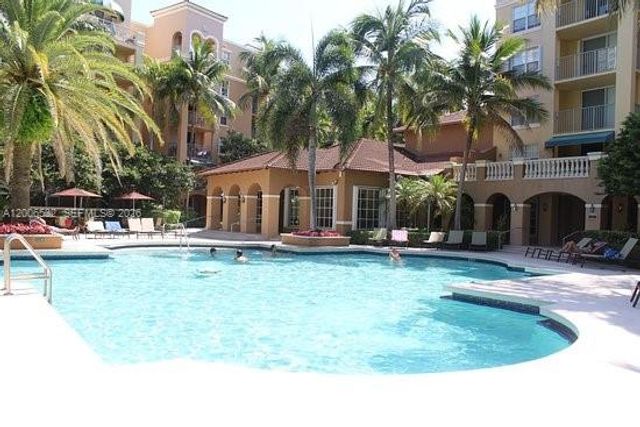 19999 E Country Club Dr 1303, Aventura, FL 33180
