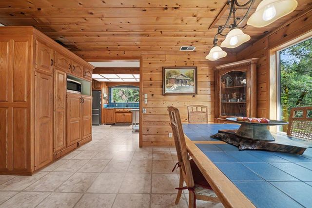 19351 Fiddletown Rd, Fiddletown, CA 95629