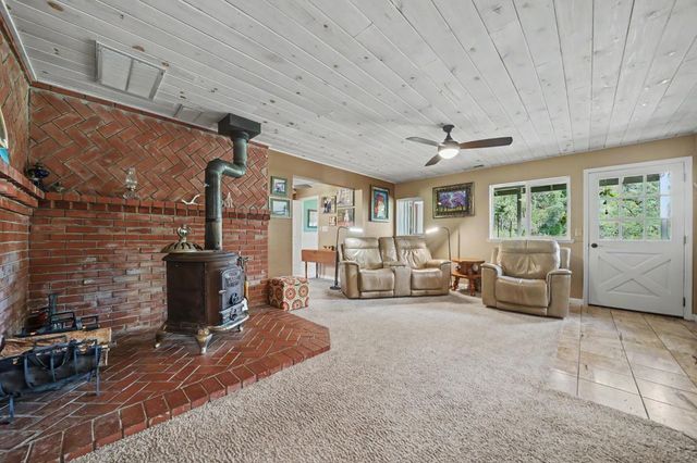 19351 Fiddletown Rd, Fiddletown, CA 95629