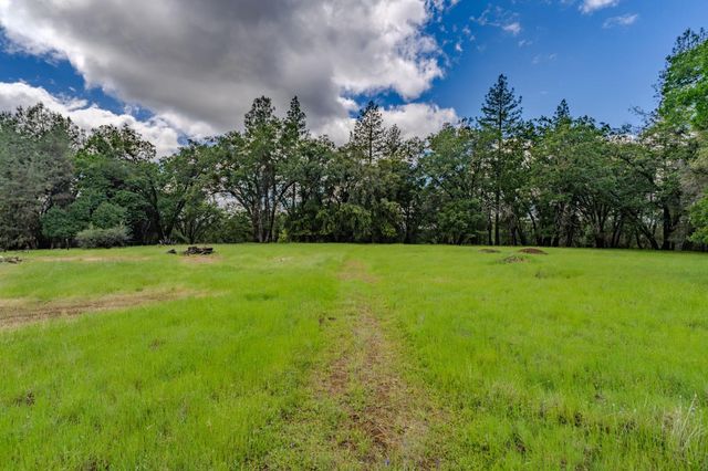 19351 Fiddletown Rd, Fiddletown, CA 95629