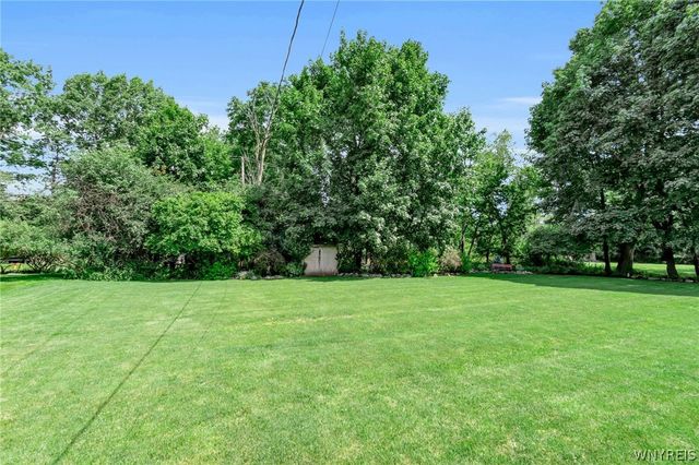 8634 Rebecca Drive, Clarence, NY 14221