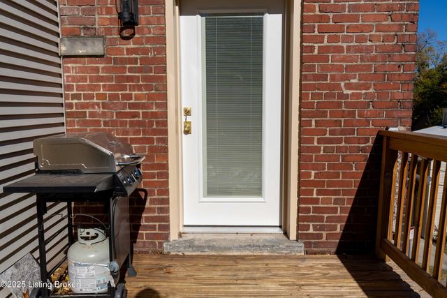 1135 S 1st St APT 7, Louisville, KY 40203