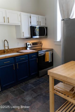 1135 S 1st St APT 7, Louisville, KY 40203