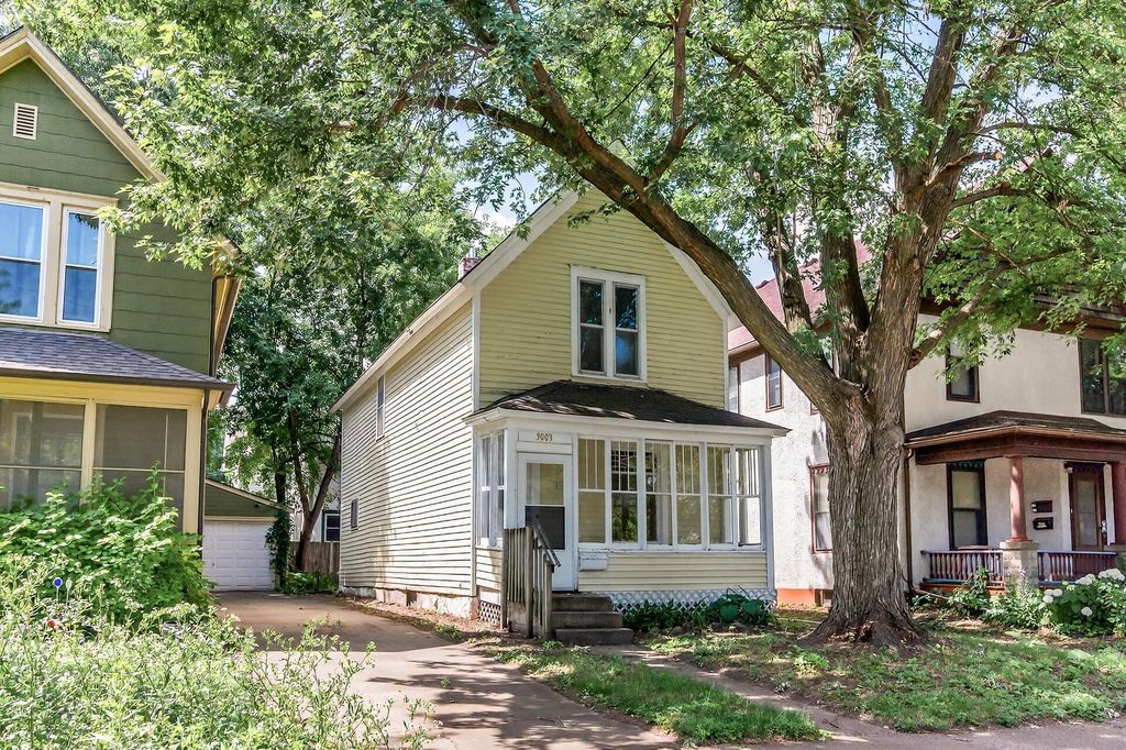 3003 E 24th Street, Minneapolis, MN 55406