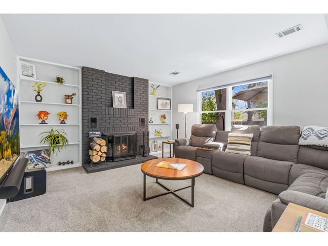 1121 Mansfield Dr, Fort Collins, CO 80525