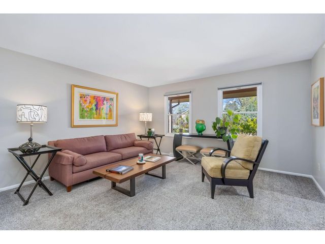 1121 Mansfield Dr, Fort Collins, CO 80525