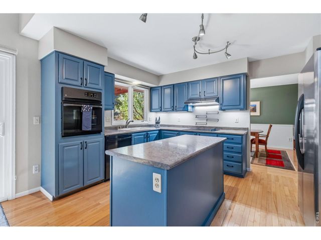 1121 Mansfield Dr, Fort Collins, CO 80525