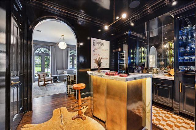 2413 Brentwood Drive, Houston, TX 77019