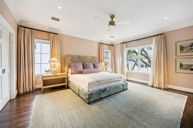 2413 Brentwood Drive, Houston, TX 77019