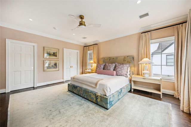 2413 Brentwood Drive, Houston, TX 77019