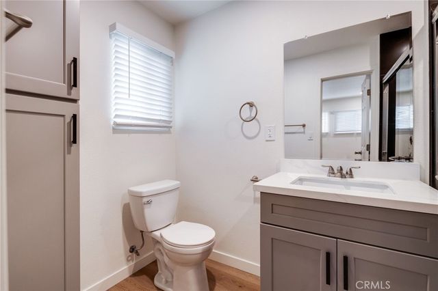 206 Chicago Avenue A, Huntington Beach, CA 92648