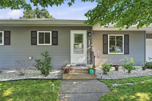 2624 Vine Street, Eau Claire, WI 54703