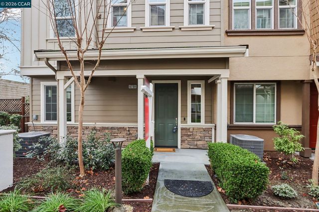 6759 S Mariposa Ln, Dublin, CA 94568