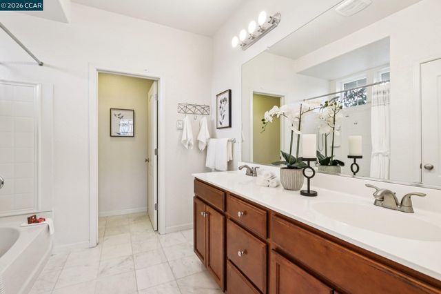 6759 S Mariposa Ln, Dublin, CA 94568