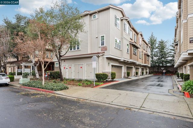 6759 S Mariposa Ln, Dublin, CA 94568
