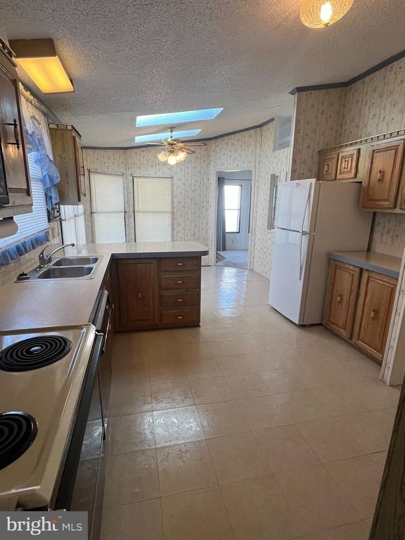 901 FORWOOD CT, Baltimore, MD 21222