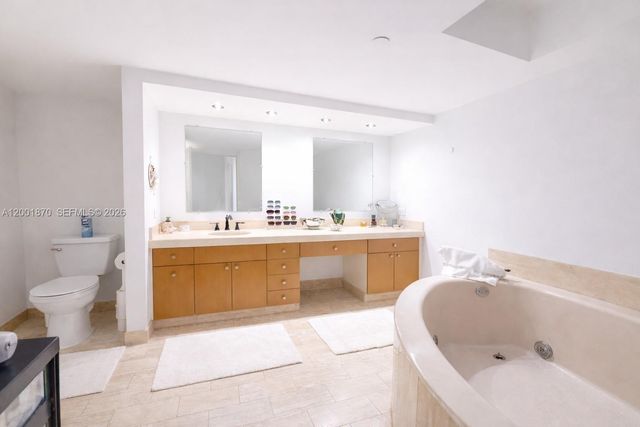 19707 Turnberry Way 6L, Aventura, FL 33180