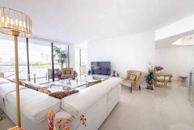 19707 Turnberry Way 6L, Aventura, FL 33180