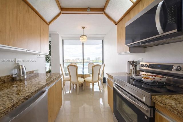 19707 Turnberry Way 6L, Aventura, FL 33180