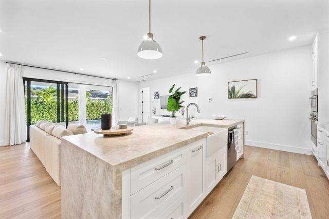 330 Laurie Road, West Palm Beach, FL 33405