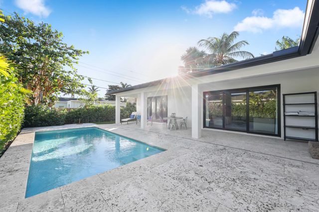 330 Laurie Road, West Palm Beach, FL 33405