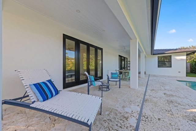 330 Laurie Road, West Palm Beach, FL 33405