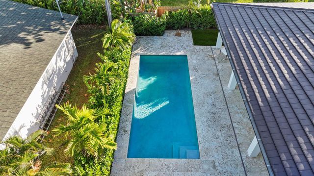 330 Laurie Road, West Palm Beach, FL 33405