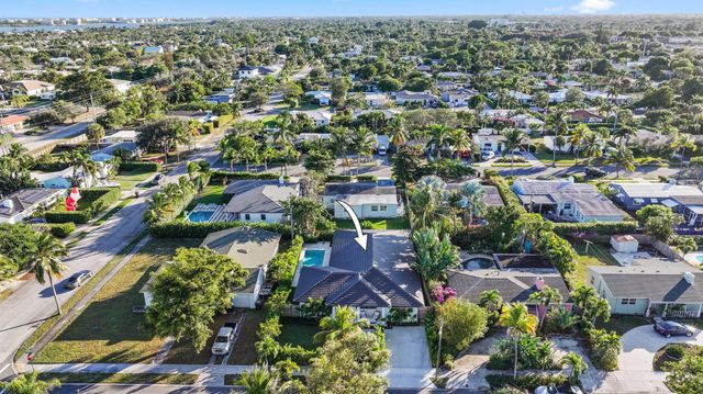 330 Laurie Road, West Palm Beach, FL 33405