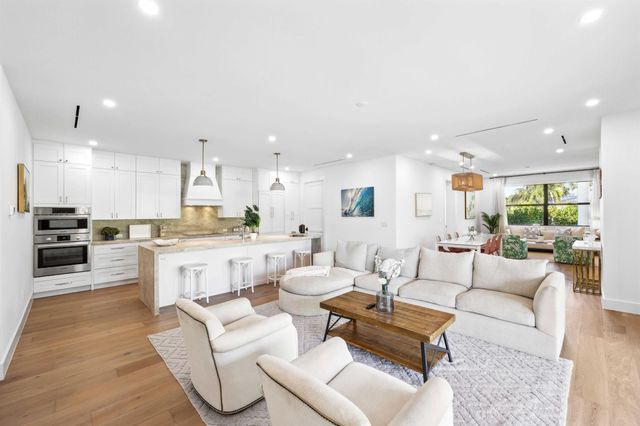 330 Laurie Road, West Palm Beach, FL 33405