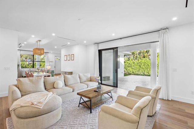 330 Laurie Road, West Palm Beach, FL 33405