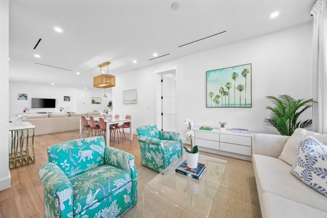 330 Laurie Road, West Palm Beach, FL 33405