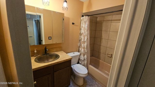 4978 LOFTY PINES Circle W, Jacksonville, FL 32210