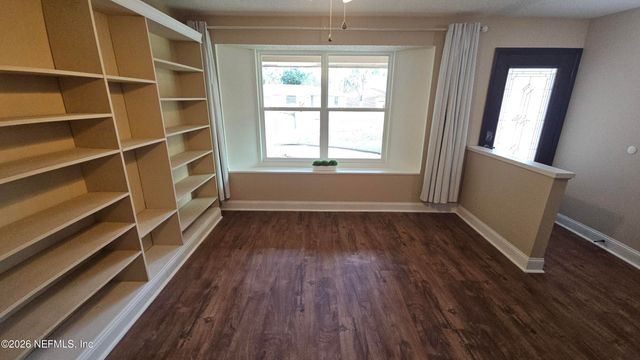 4978 LOFTY PINES Circle W, Jacksonville, FL 32210