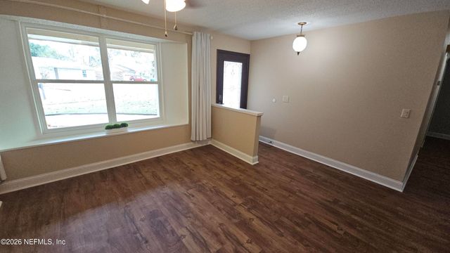 4978 LOFTY PINES Circle W, Jacksonville, FL 32210