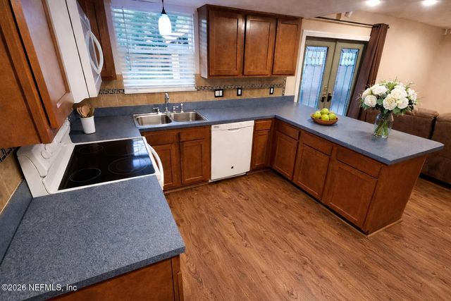 4978 LOFTY PINES Circle W, Jacksonville, FL 32210