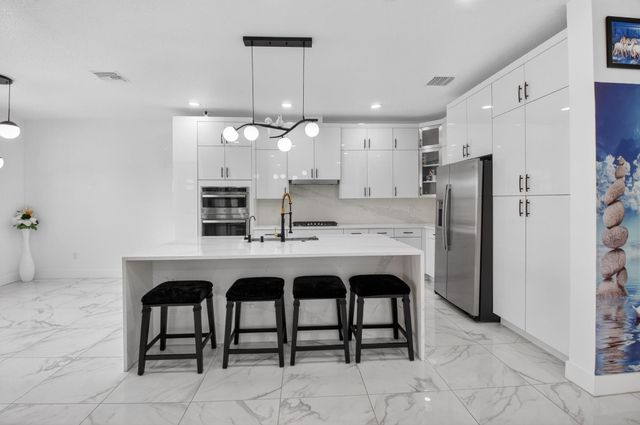 7203 Montereal Path, Lake Worth, FL 33463