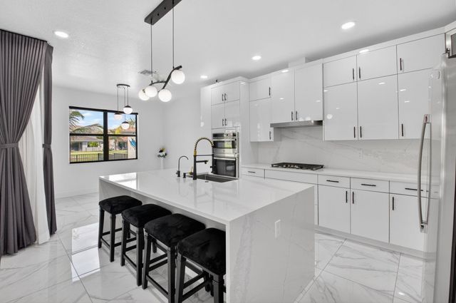 7203 Montereal Path, Lake Worth, FL 33463