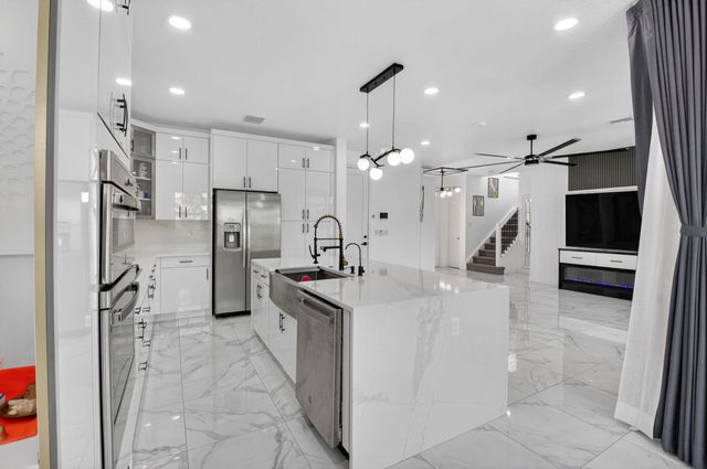 7203 Montereal Path, Lake Worth, FL 33463