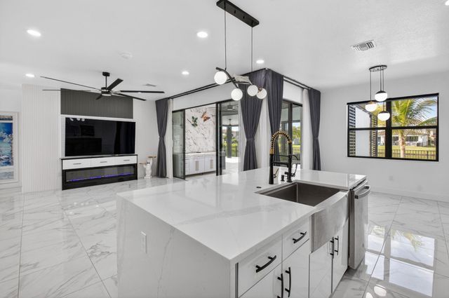 7203 Montereal Path, Lake Worth, FL 33463