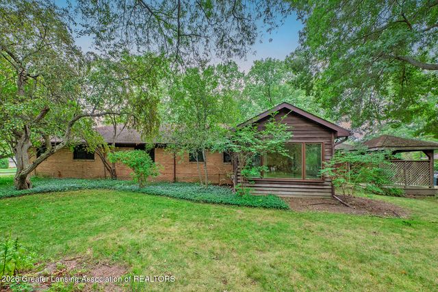 2370 Huron Hill Drive, Okemos, MI 48864