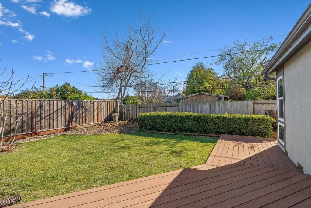 Image 30 of property listing at 15 Del Rey Circle, Salinas, CA 93901