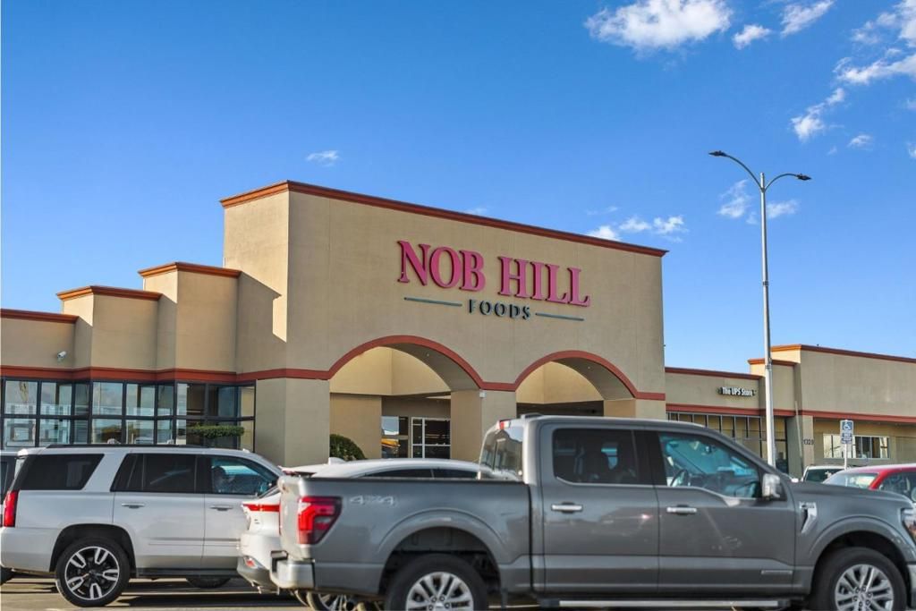 Image 36 of property listing at 15 Del Rey Circle, Salinas, CA 93901