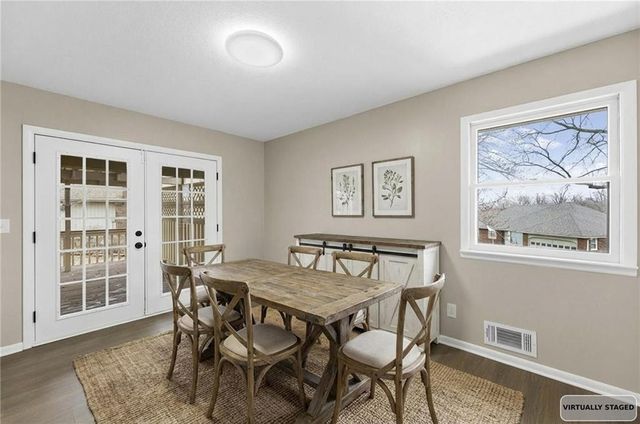 802 W Jones Street, Independence, MO 64050