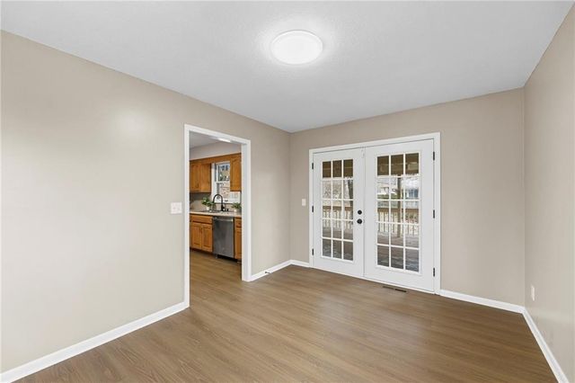 802 W Jones Street, Independence, MO 64050