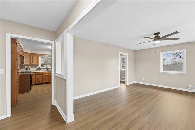 802 W Jones Street, Independence, MO 64050