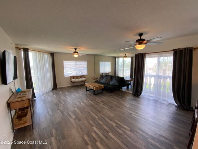 925 N Highway A1A 206, Indialantic, FL 32903