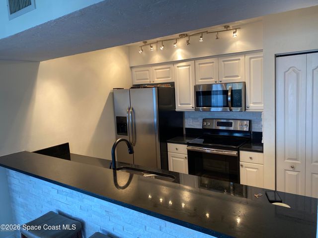 925 N Highway A1A 206, Indialantic, FL 32903