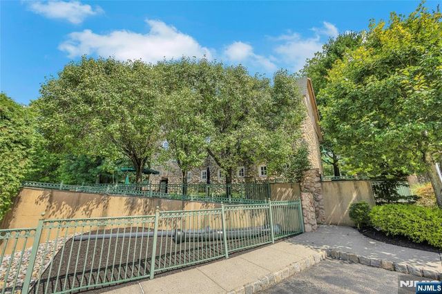 1503 Cornwall Road, Mahwah, NJ 07430