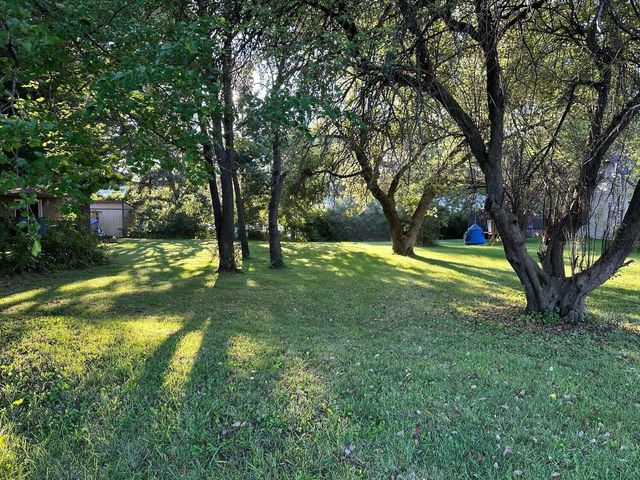 1100 Country Club Drive, Crown Point, IN 46307