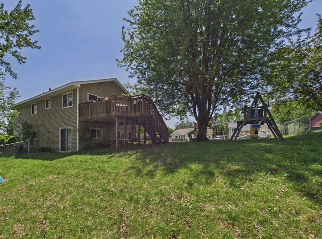 7598 Upper 23rd Street N, Oakdale, MN 55128